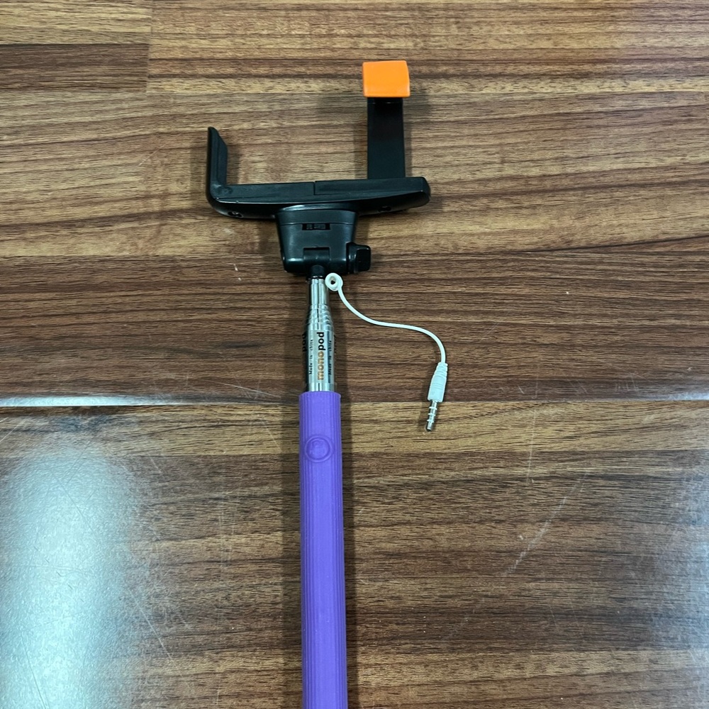 Cell phone selfie stick